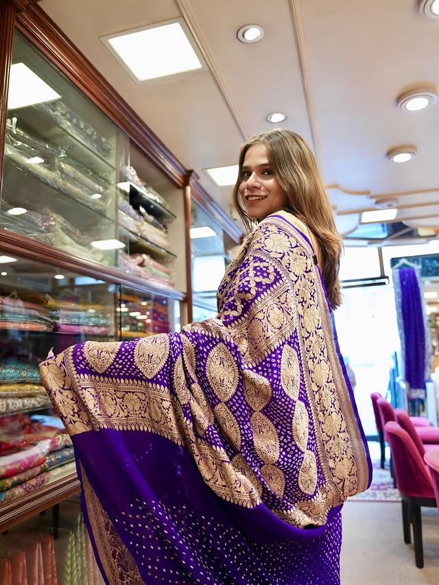 Khaddi Georgette Bandhani